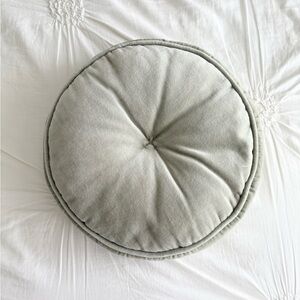 Light Sage Threshold Velvet Round Throw Pillow